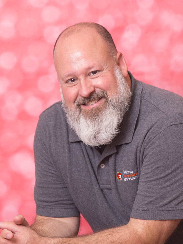 Mark-Anderson-pink-bg-IMG_0408-cropped